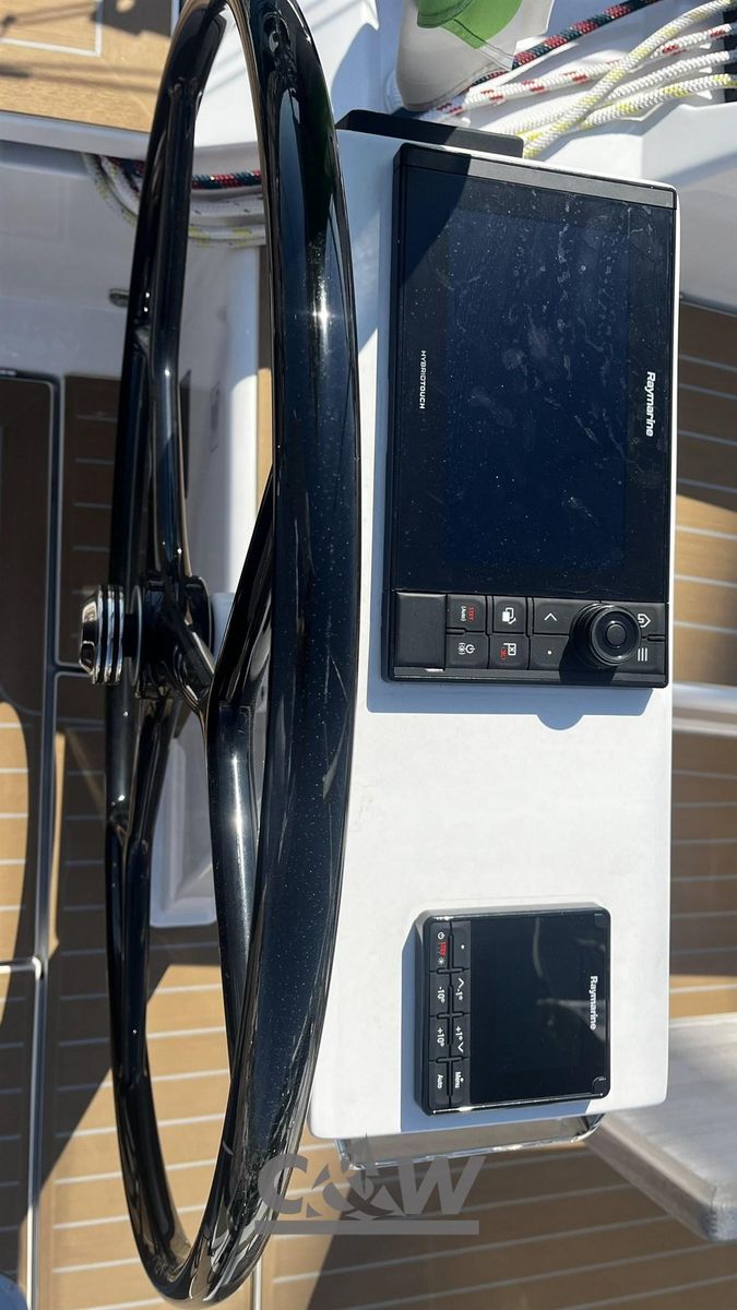 2025 Hanse 410