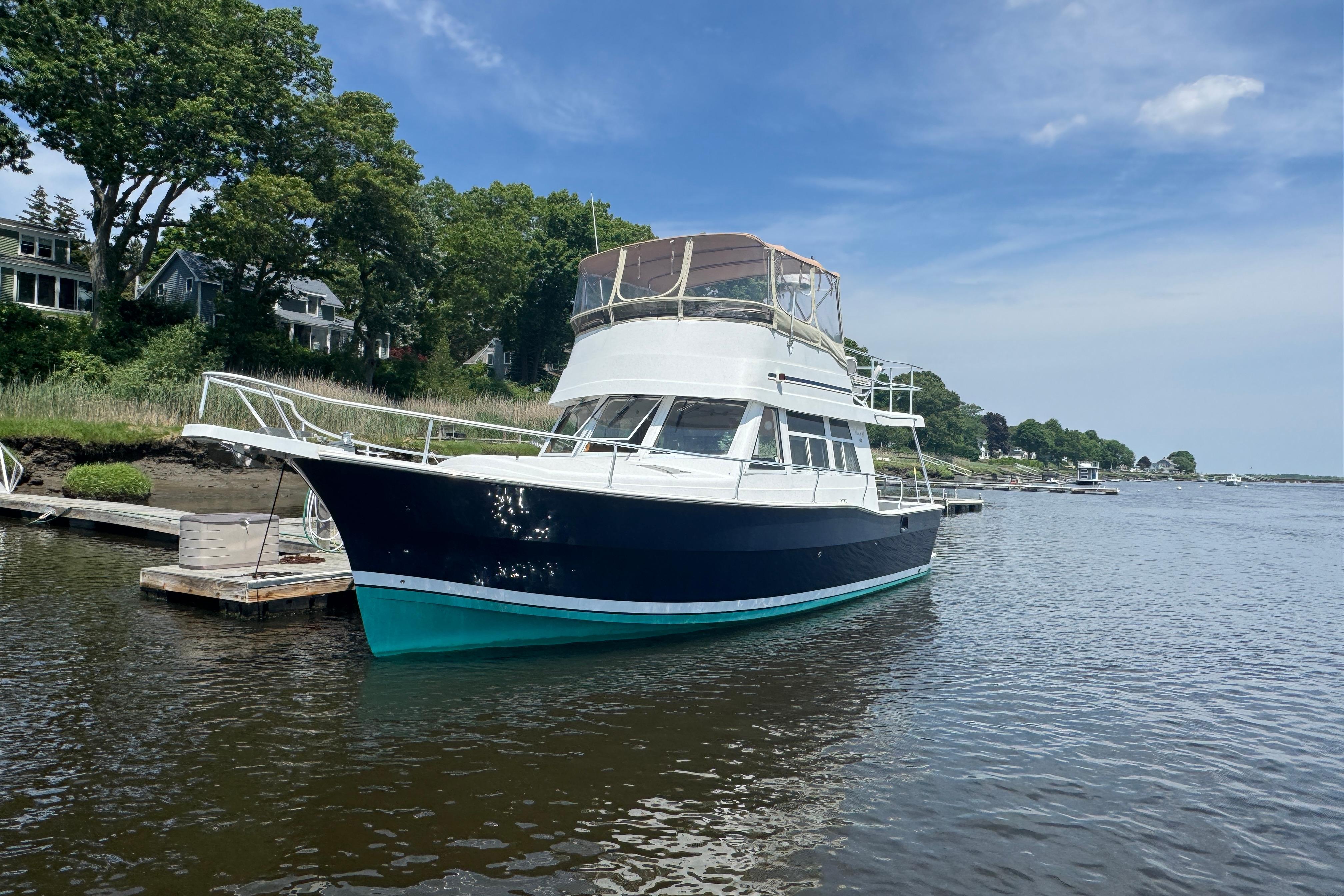 2002 Mainship 390 Trawler