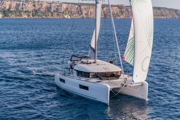 2019 Lagoon 40
