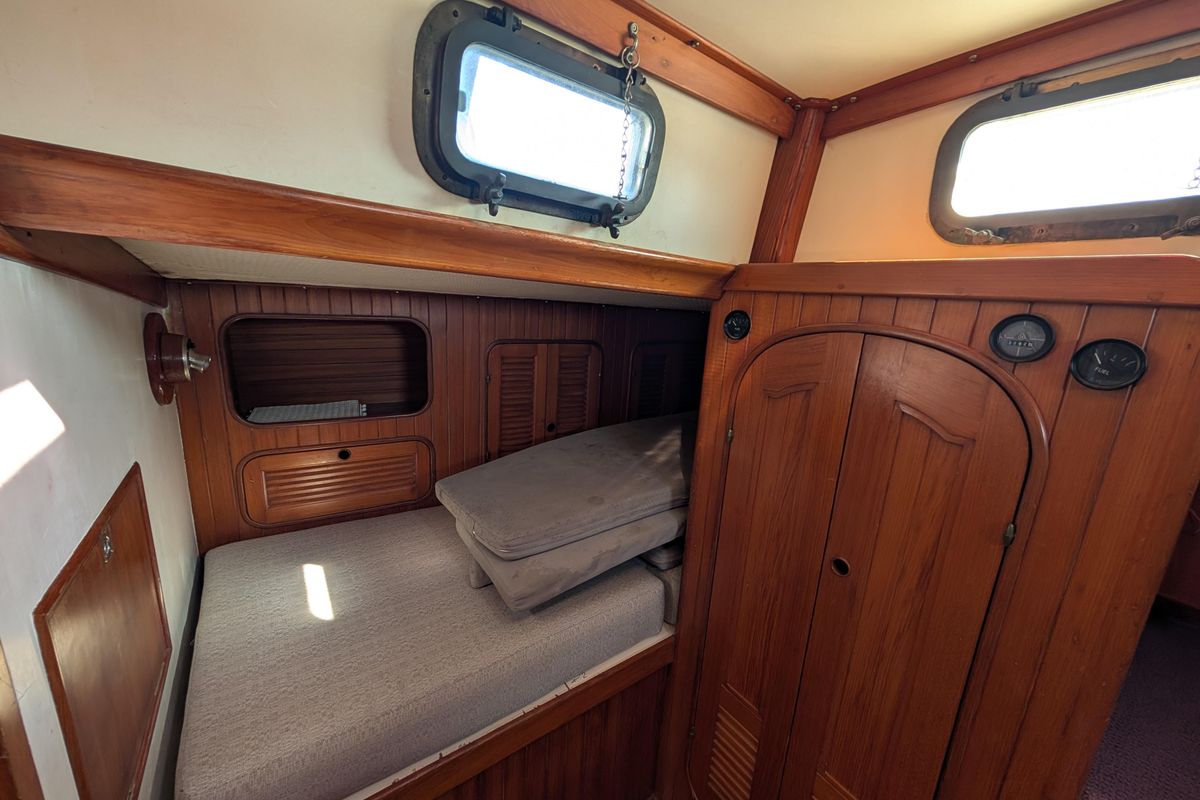 1981 Mason 43