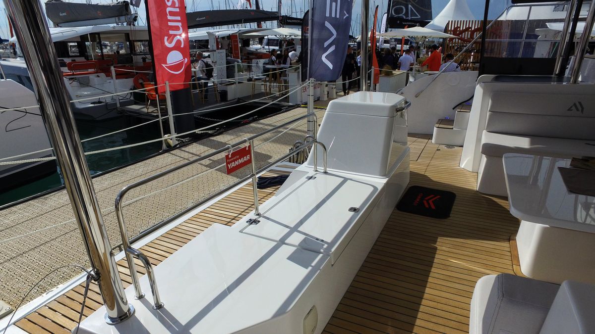 2025 Aventura 45