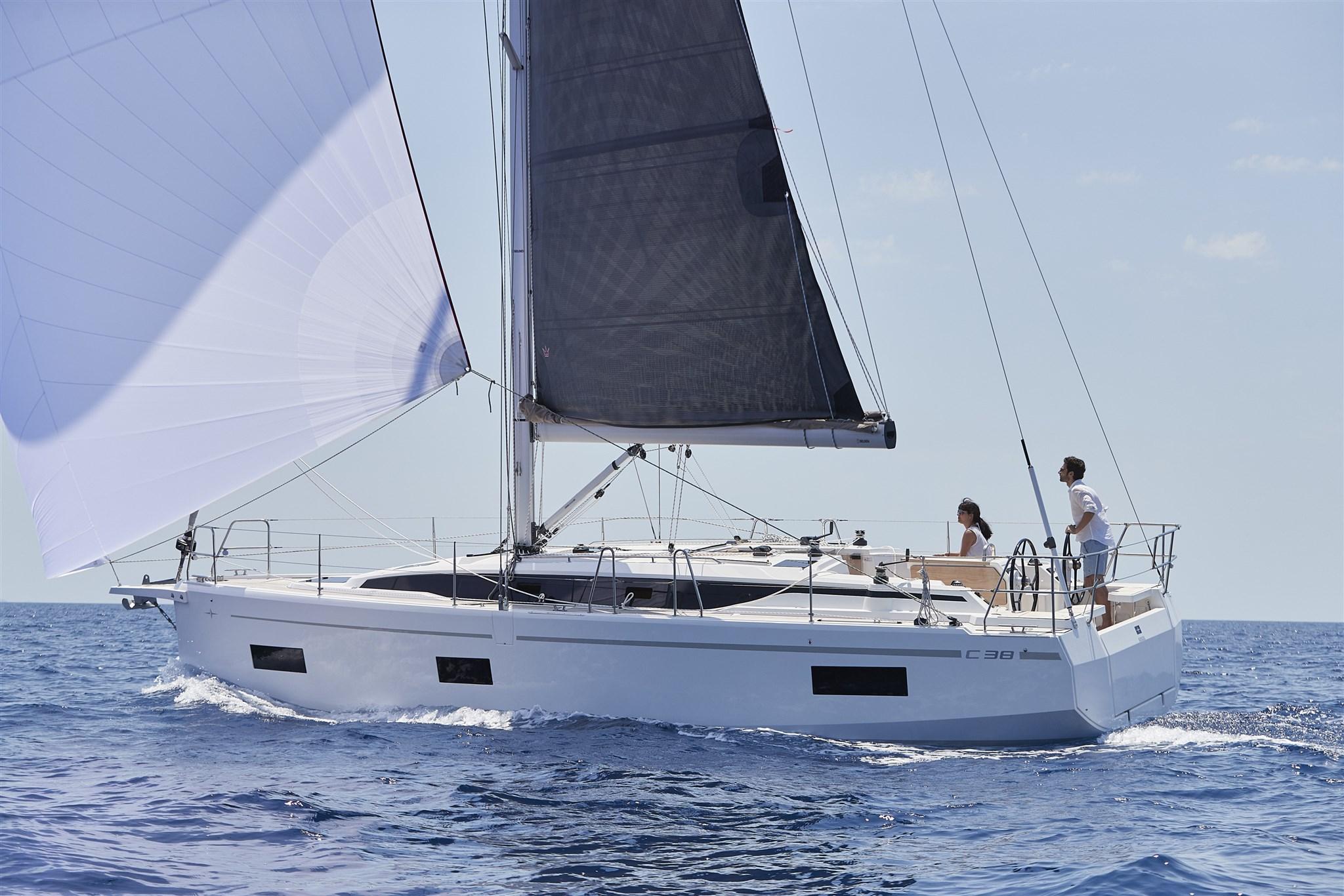 2024 Bavaria C38 Boats