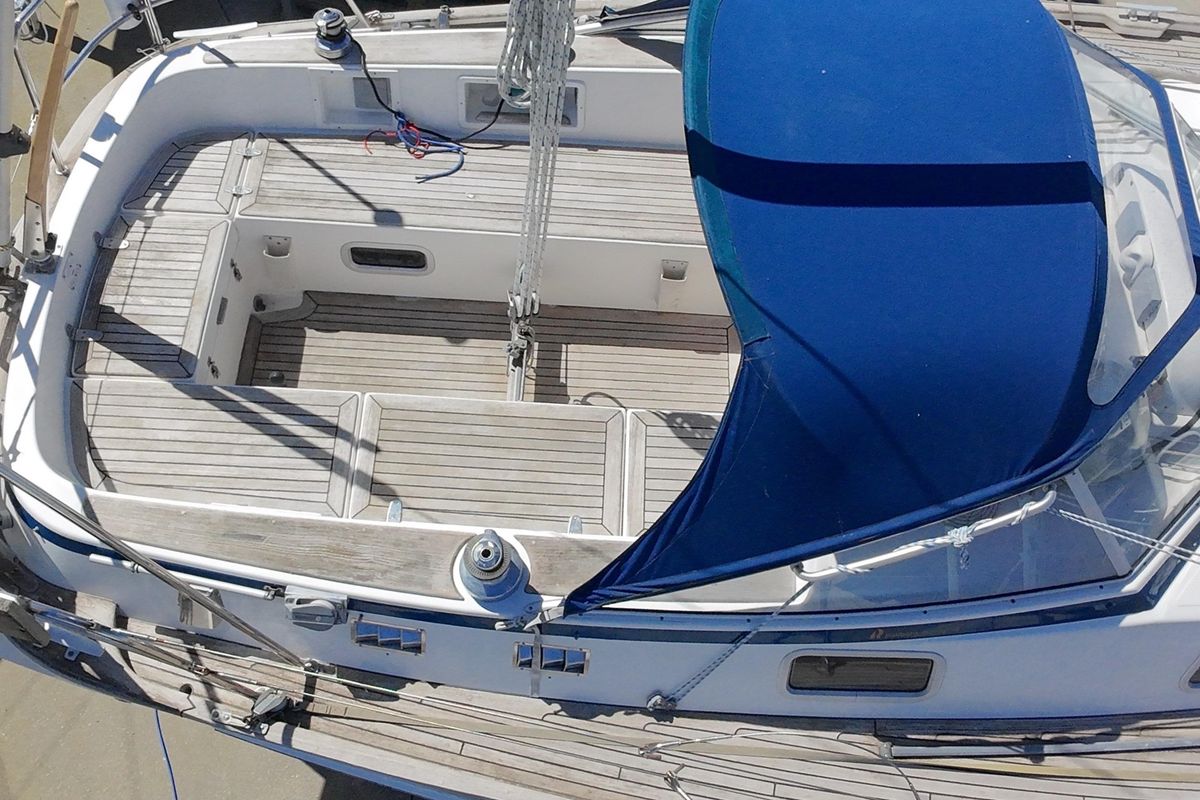 2001 Hallberg-Rassy 34