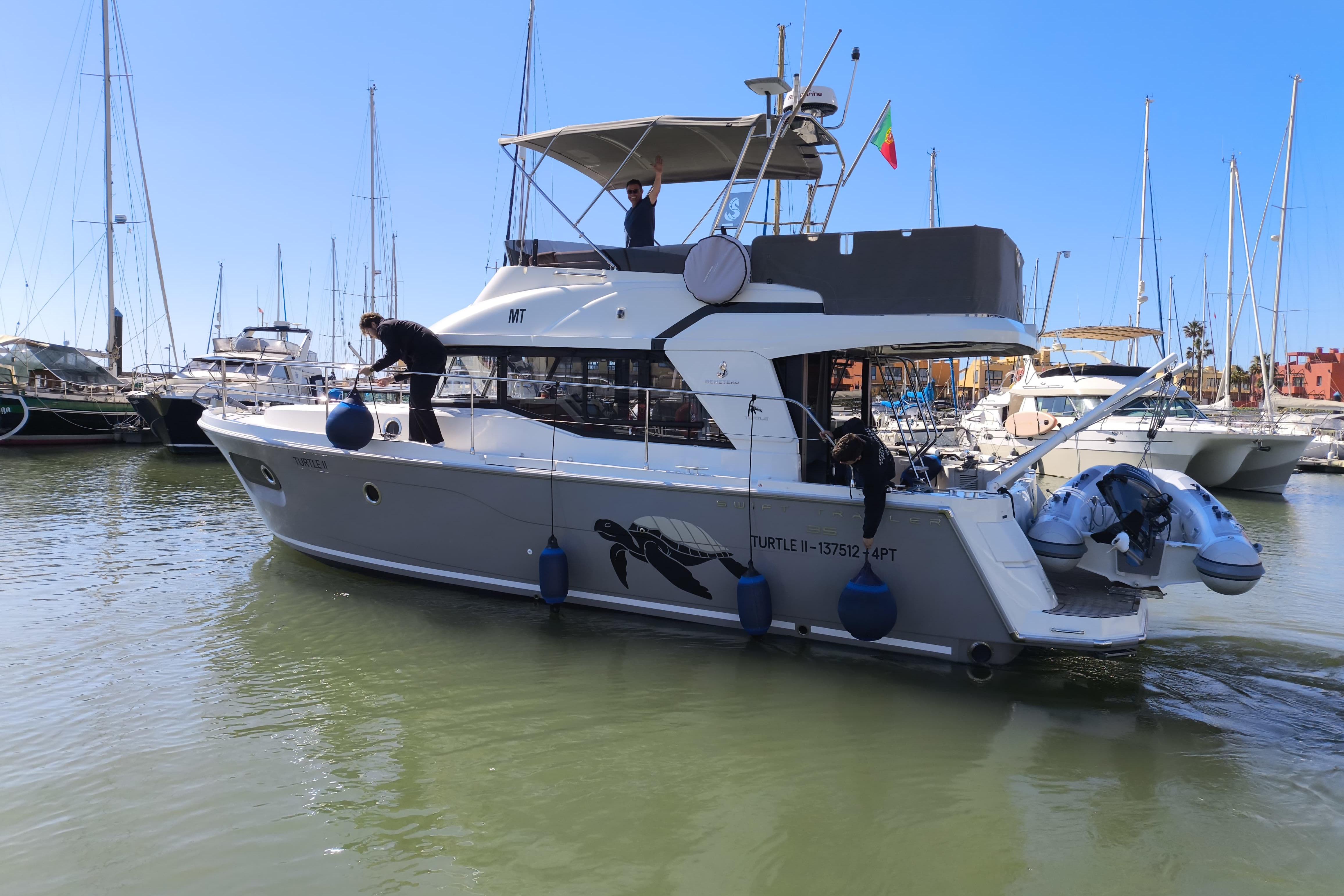 2024 Beneteau Swift Trawler 35 for sale in Vilamoura, Portugal