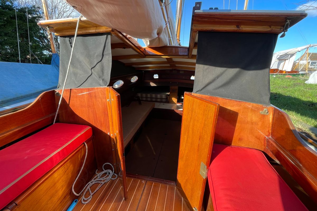 1986 E Sailing Yachts Easticks 28