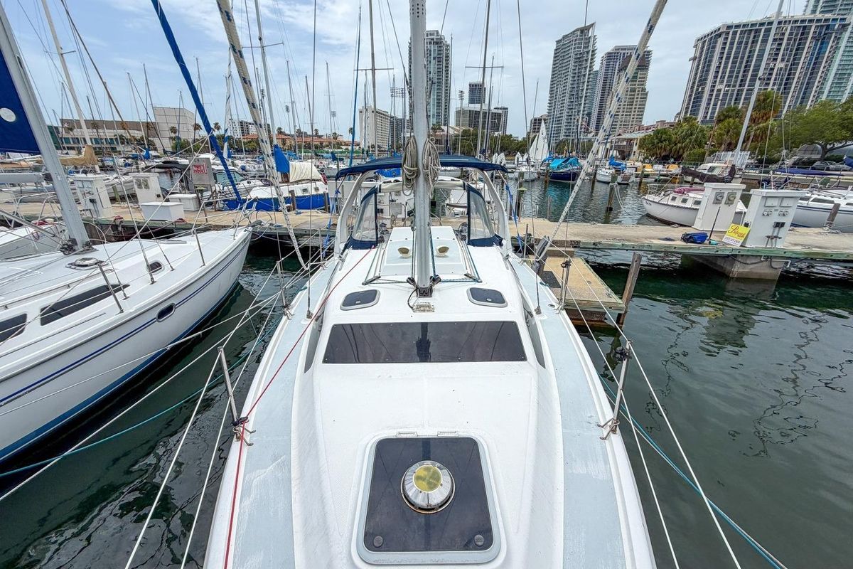 1999 Hunter 310