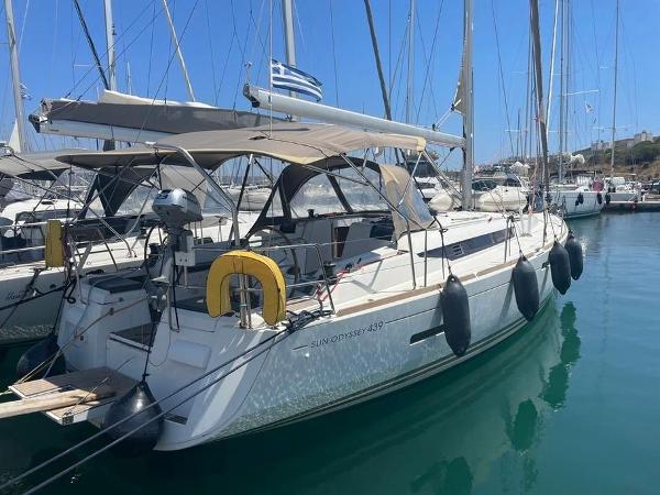 2014 Jeanneau Sun Odyssey 439 Boats