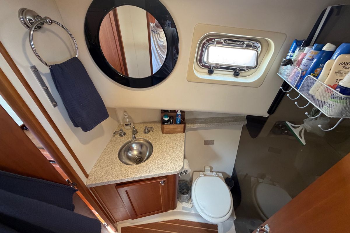 2006 Mainship 34 Trawler