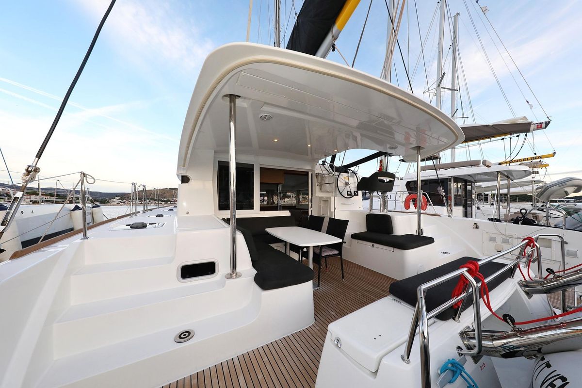 2020 Lagoon 40