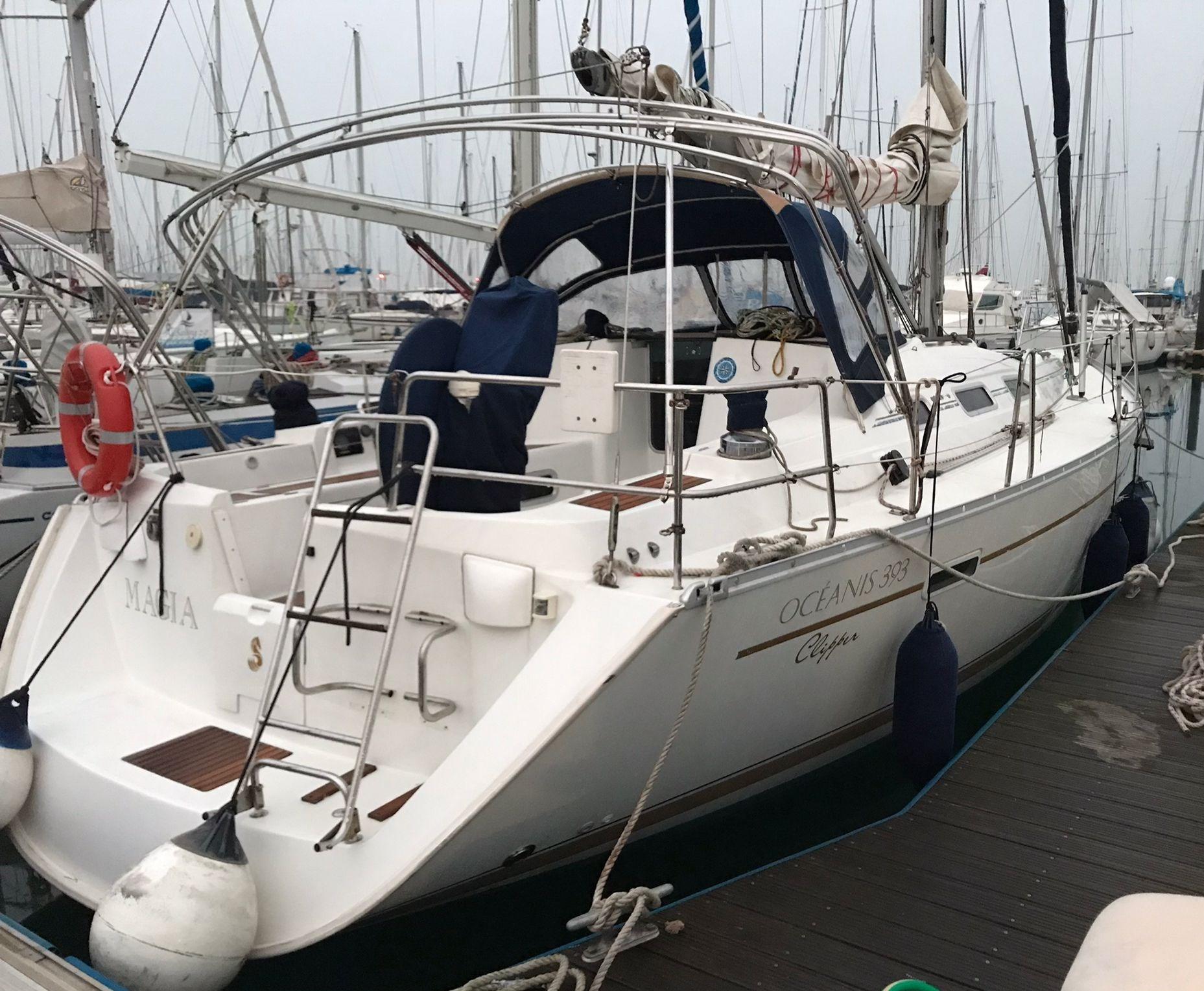 2004 Beneteau Oceanis Clipper 393 Boats