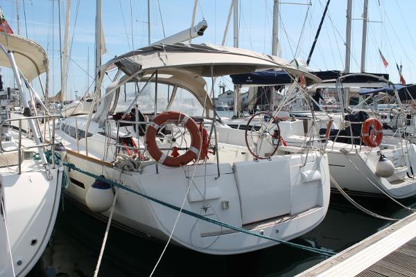 2014 Jeanneau Sun Odyssey 439 Boats