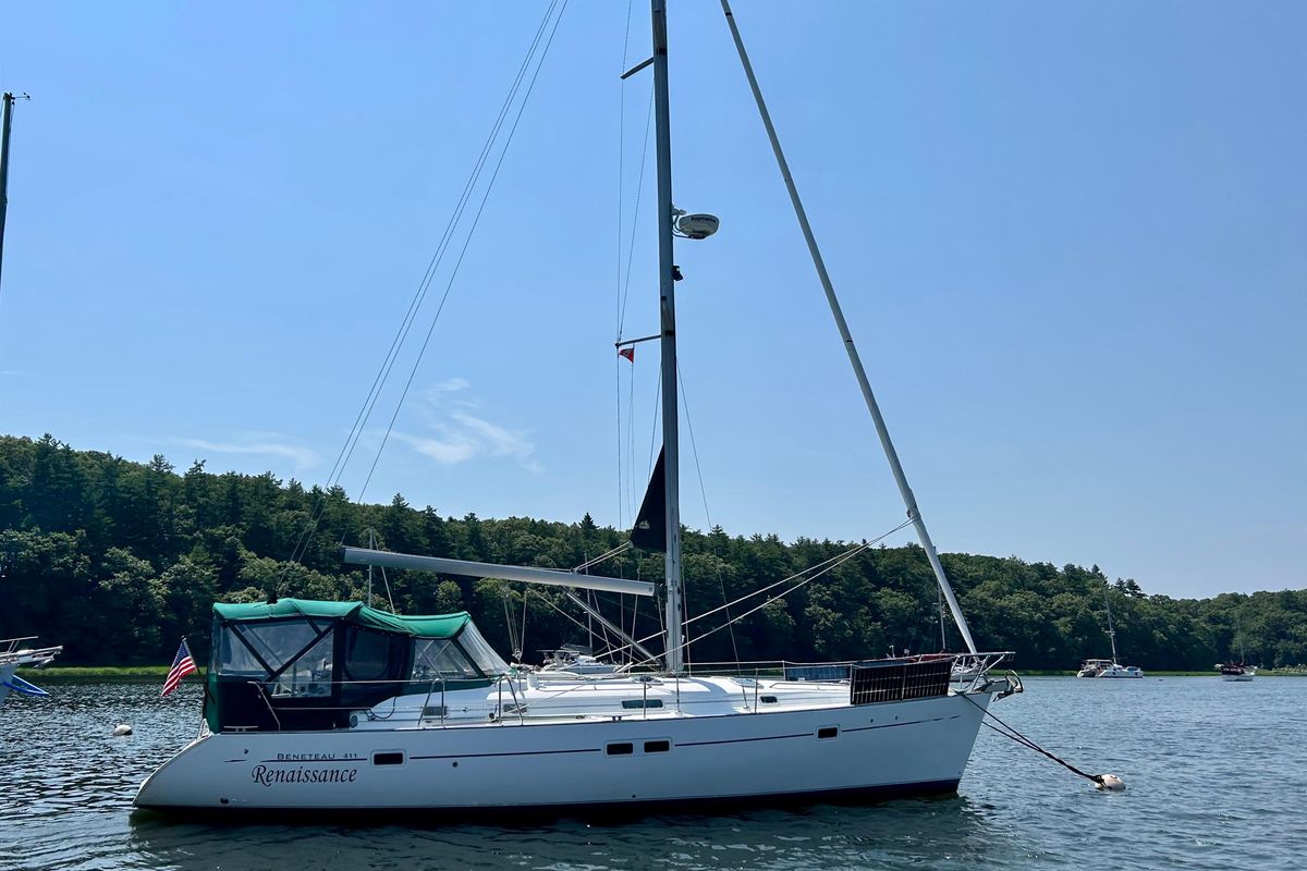 2000 Beneteau Oceanis Clipper 411 for sale in East Greenwich, Rhode Island 42 ft