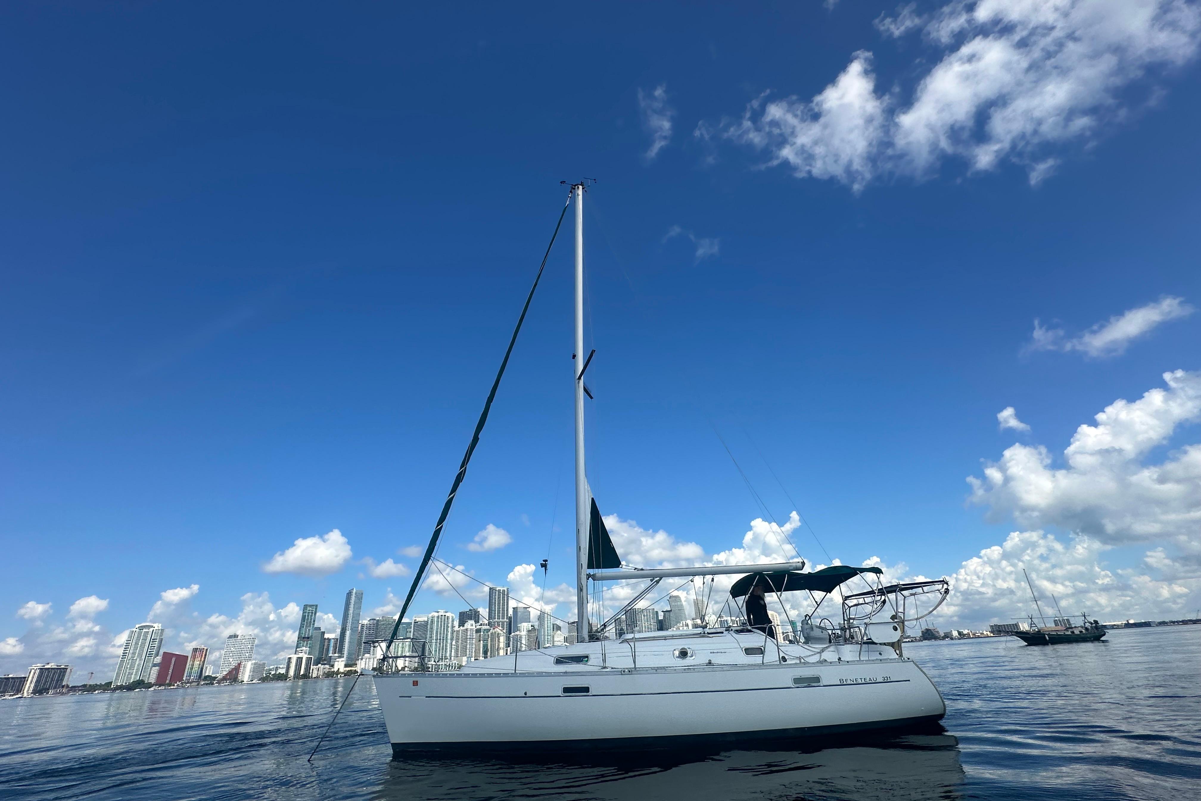 2003 Beneteau Oceanis Clipper 331 for sale in Key Biscayne, Florida