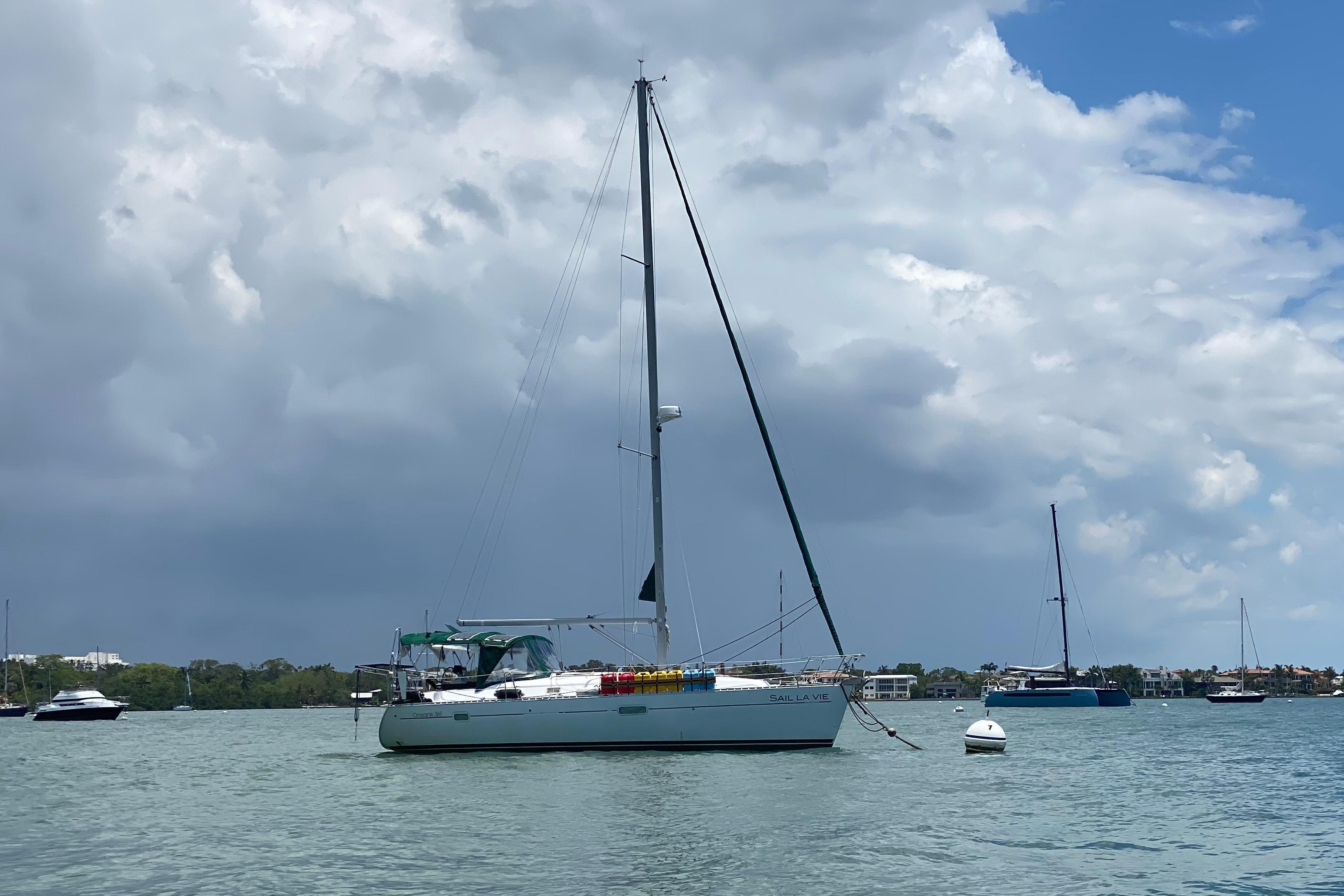 2002 Beneteau Oceanis Clipper 361 for sale in Indiantown, Florida