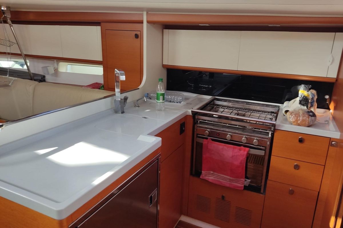 2013 Italia Yachts Iy13.98
