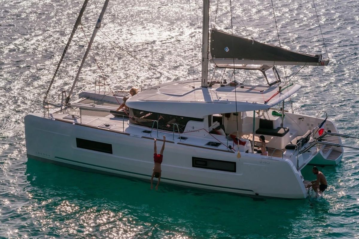2019 Lagoon 40