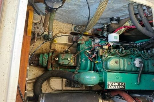 1982 Hallberg-Rassy HR 94 Kutter