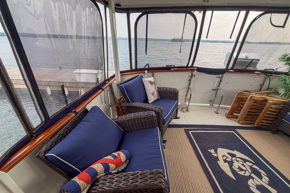 1987 Symbol 41 Sun Deck