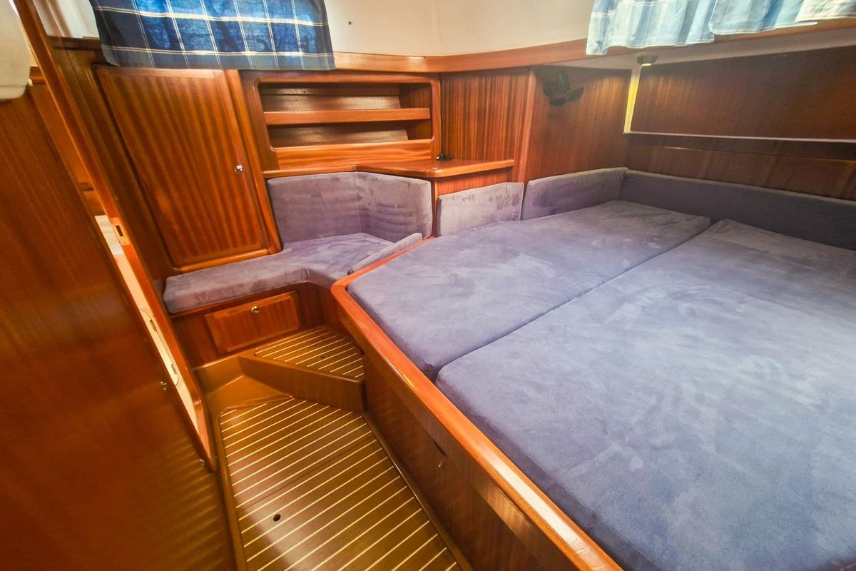 1999 Bavaria 38 Ocean