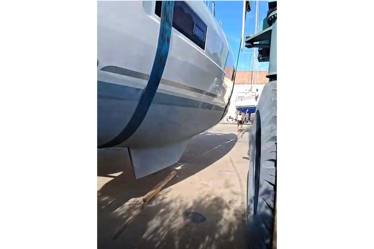 2024 Lagoon 40