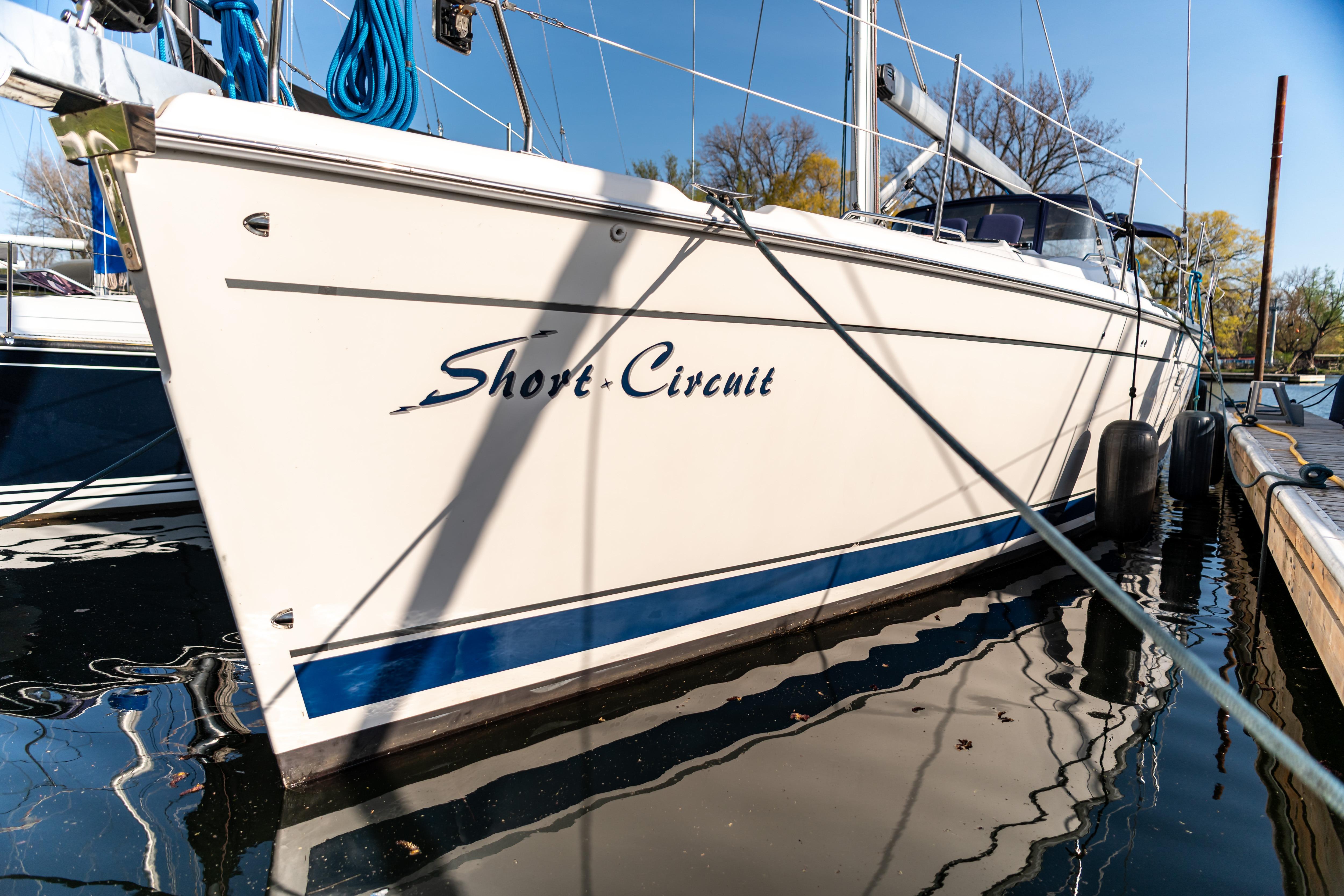 2007 Hunter 49