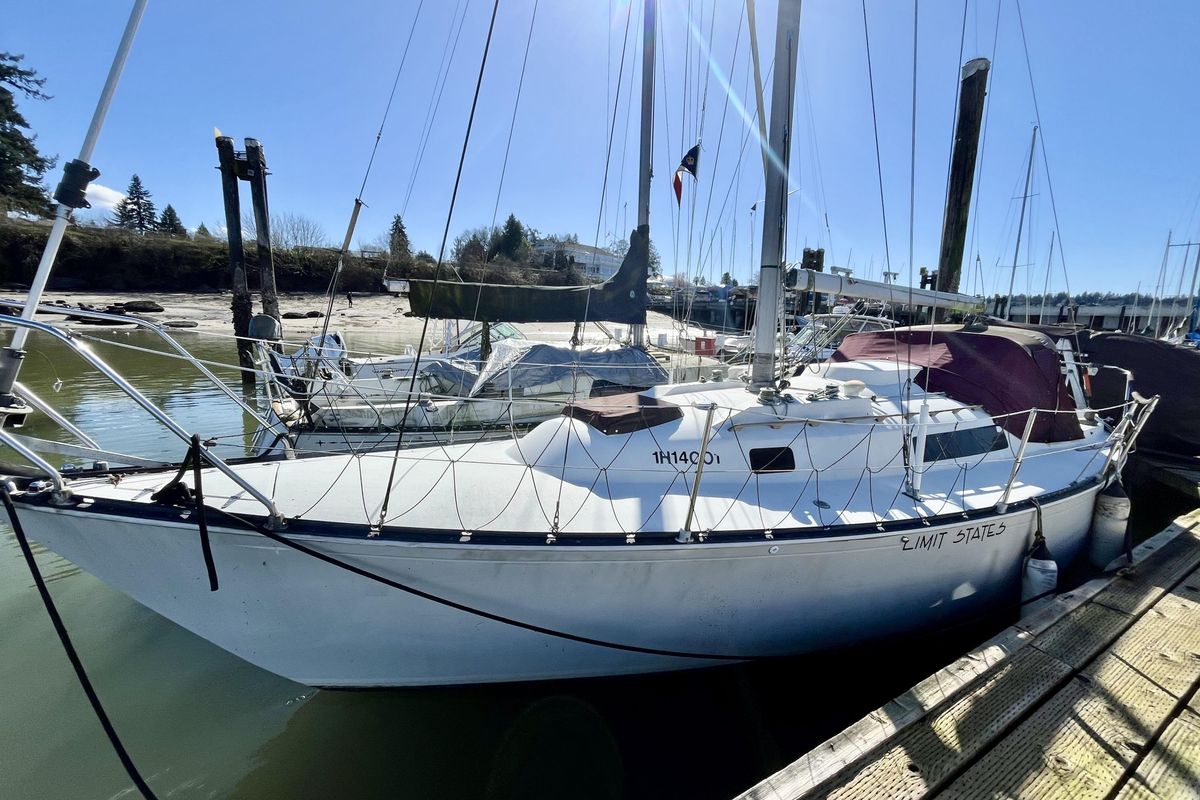 1981 C&C 30 Boats