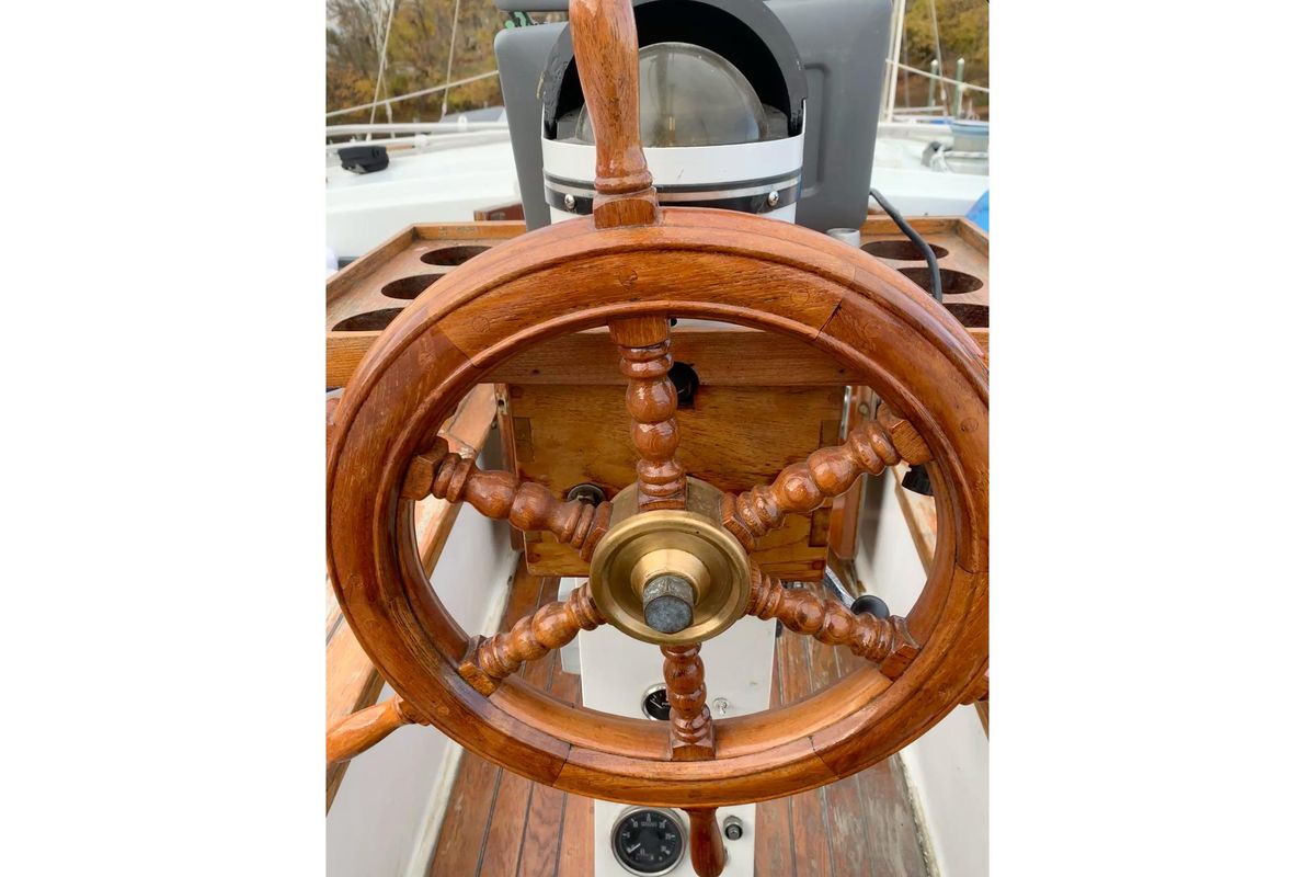 1981 Hardin Island Trader for sale in Portsmouth, Rhode Island 45 ft