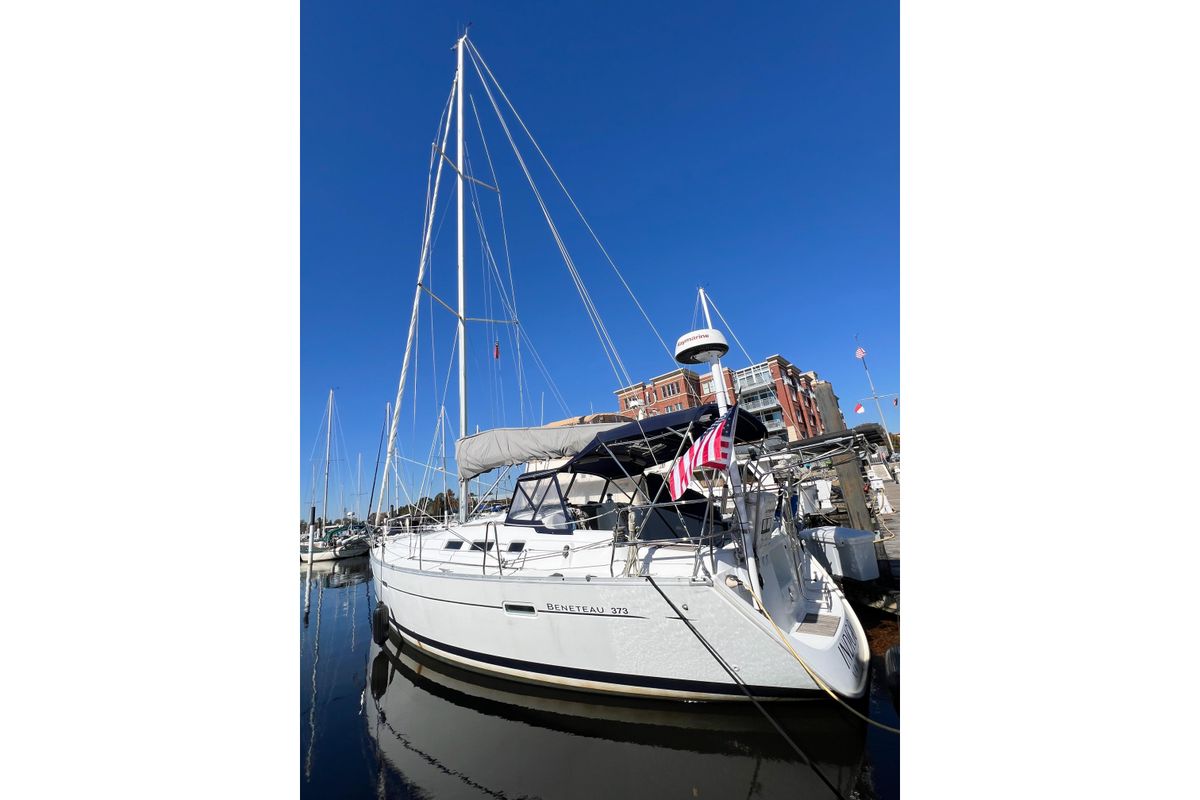 2007 Beneteau 373