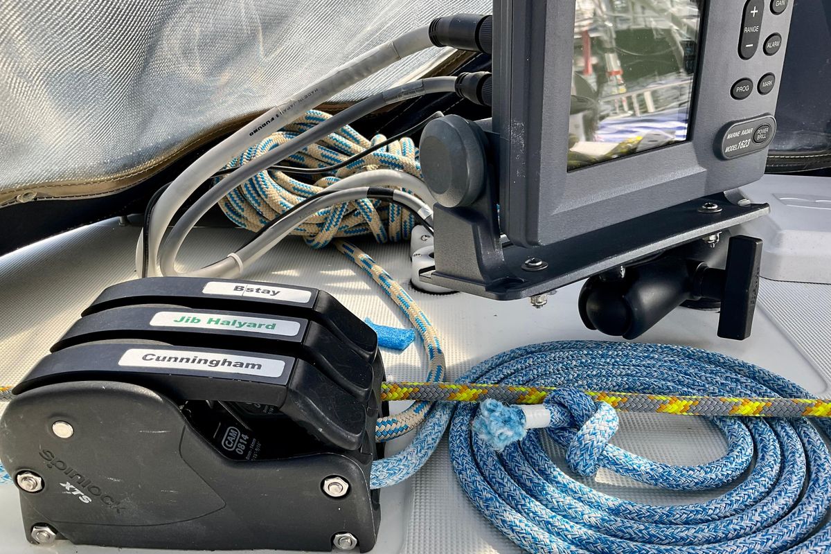 1985 Beneteau First 375