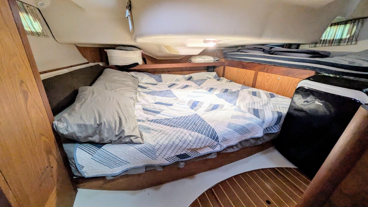 2001 Hunter 380