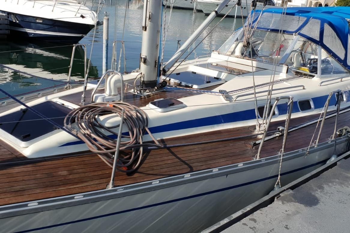 1997 Bavaria 390 Lagoon