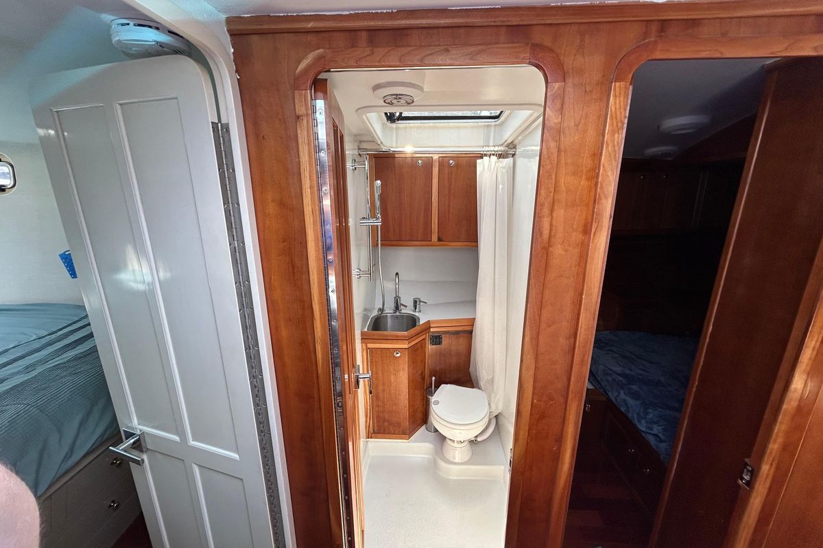 1999 Custom Angelina 59' Caroff Duflot