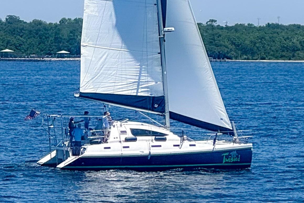 1999 Island Spirit 37