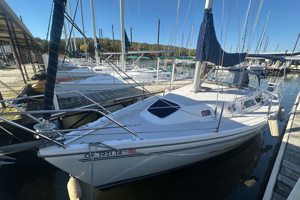2005 Catalina 310 for sale in Pottsboro, Texas 31 ft