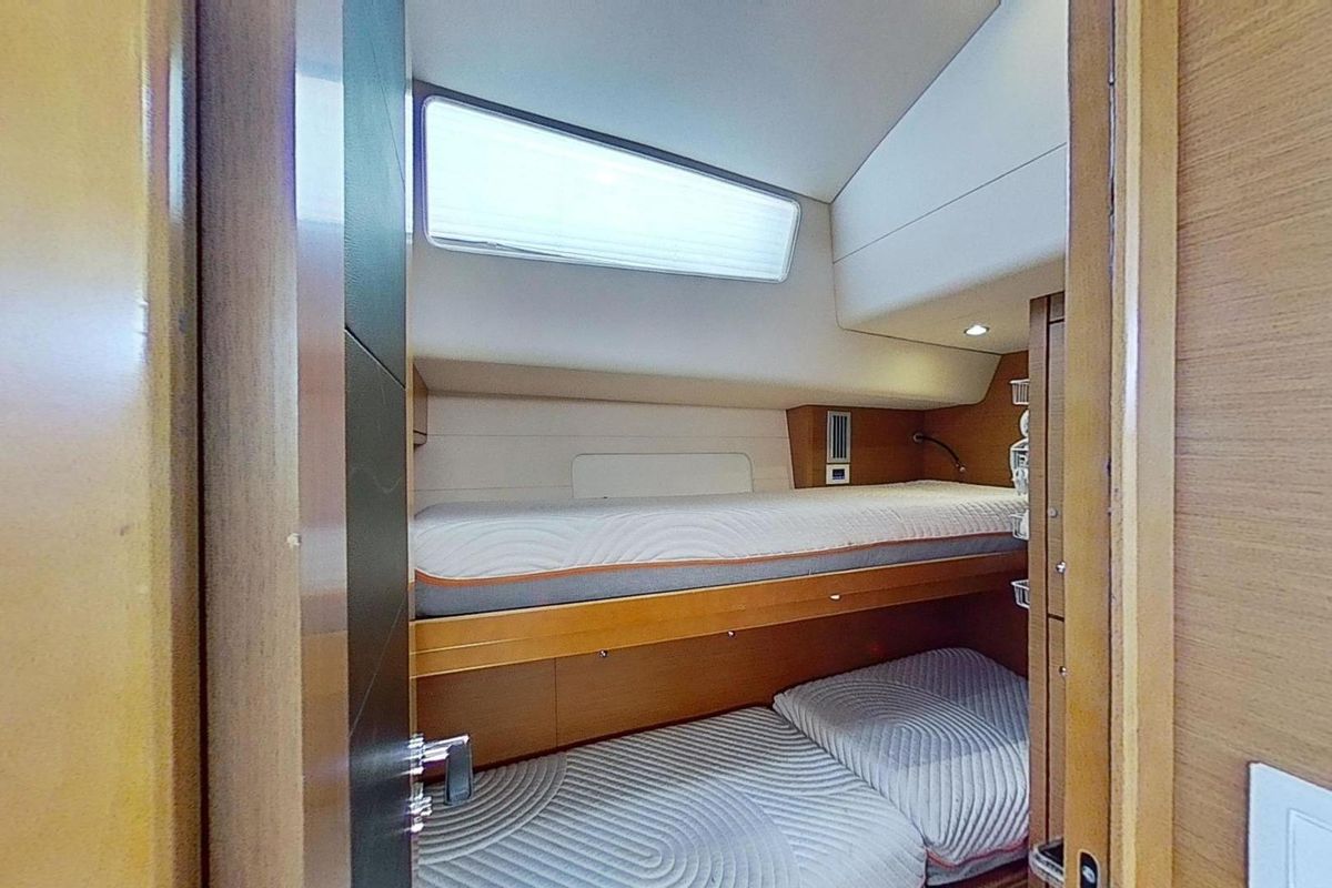 2018 Jeanneau 64