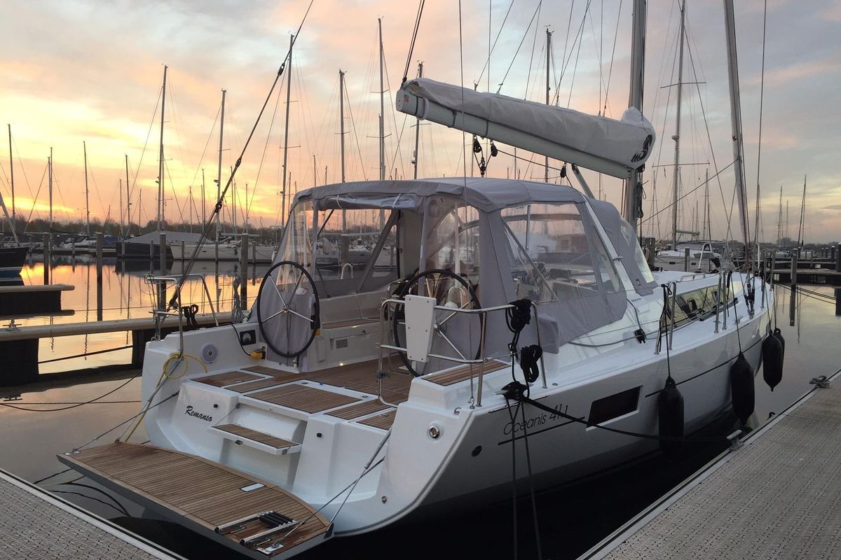 2017 Beneteau Oceanis 41.1