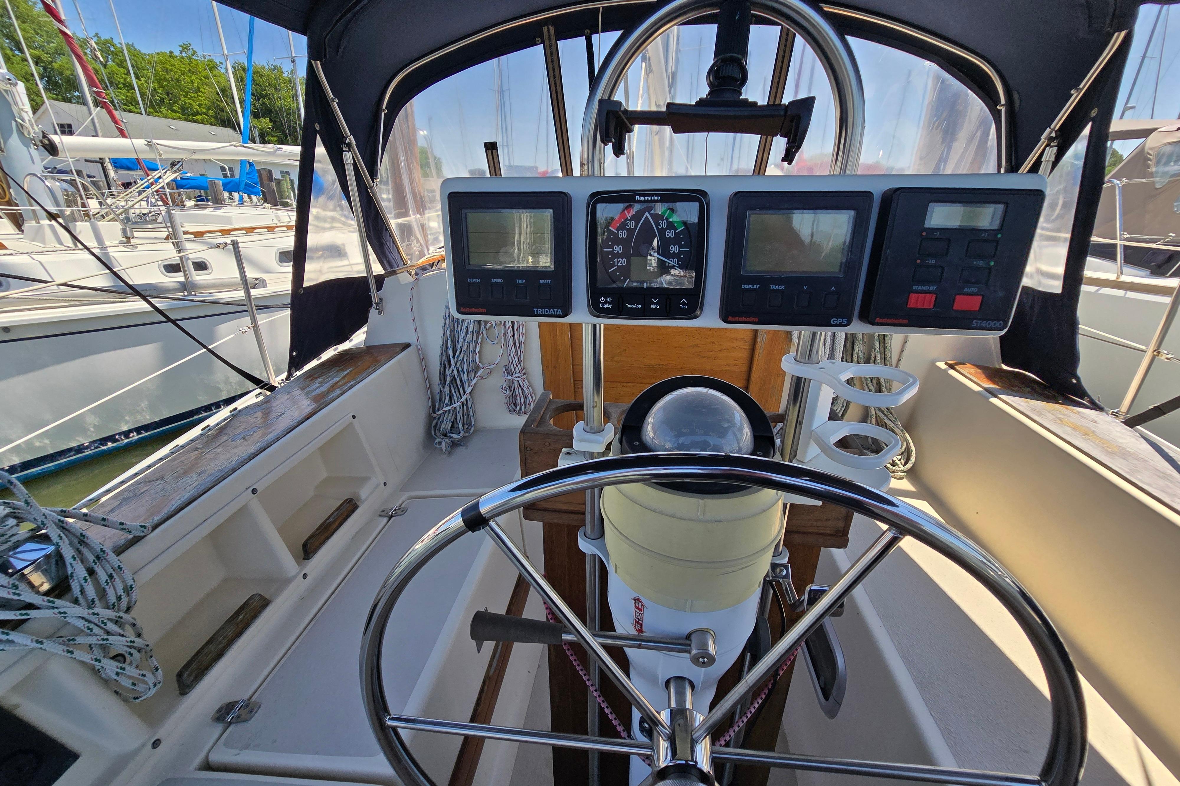 1993 Caliber 35 for sale in Galesville, Maryland