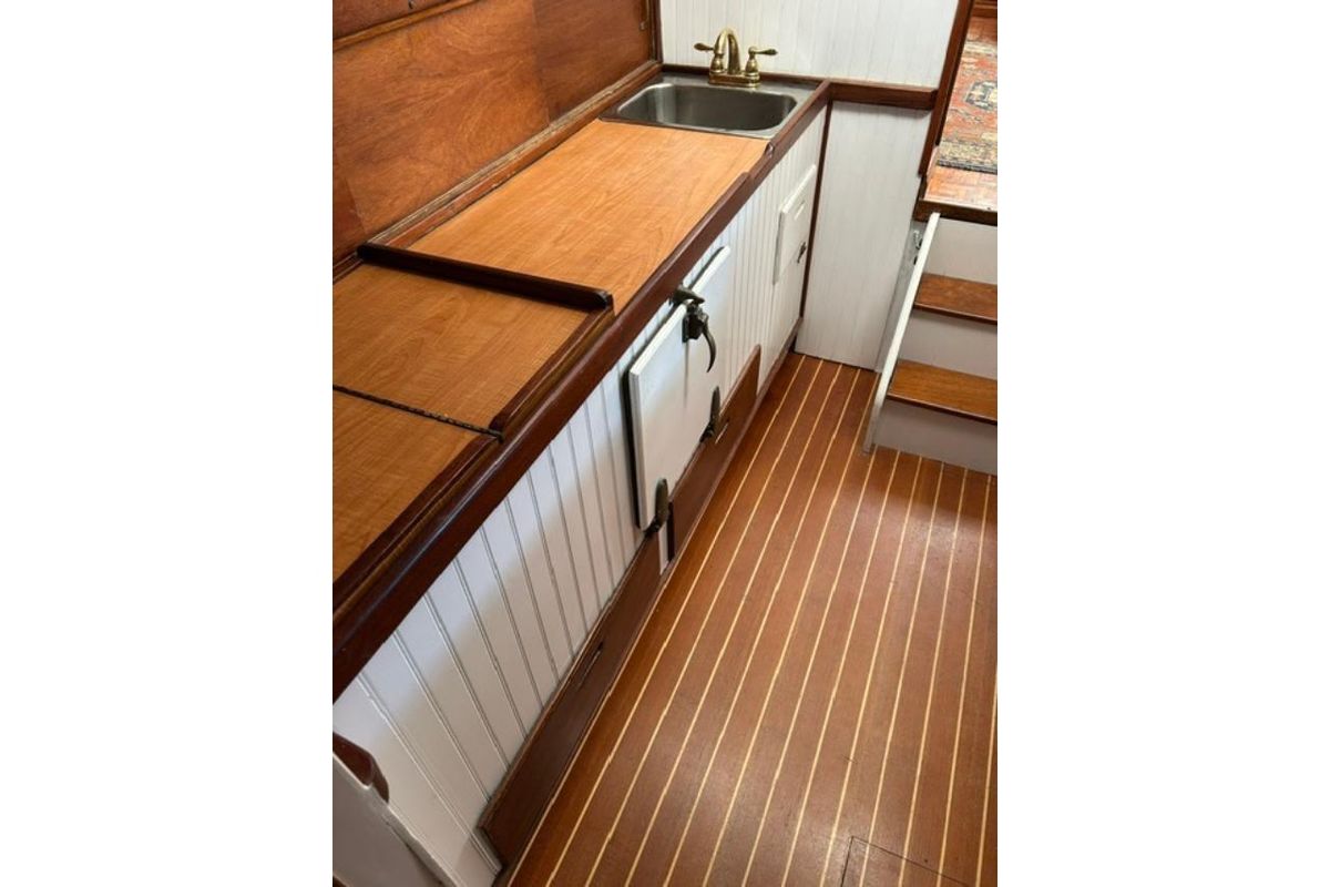 1965 Pearson Countess 44
