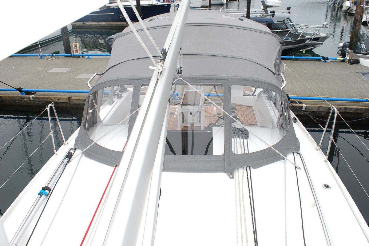 2023 Beneteau Oceanis 34.1
