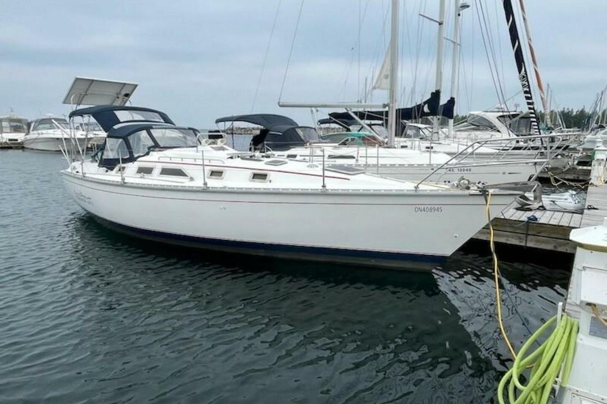 1985 Hunter 34