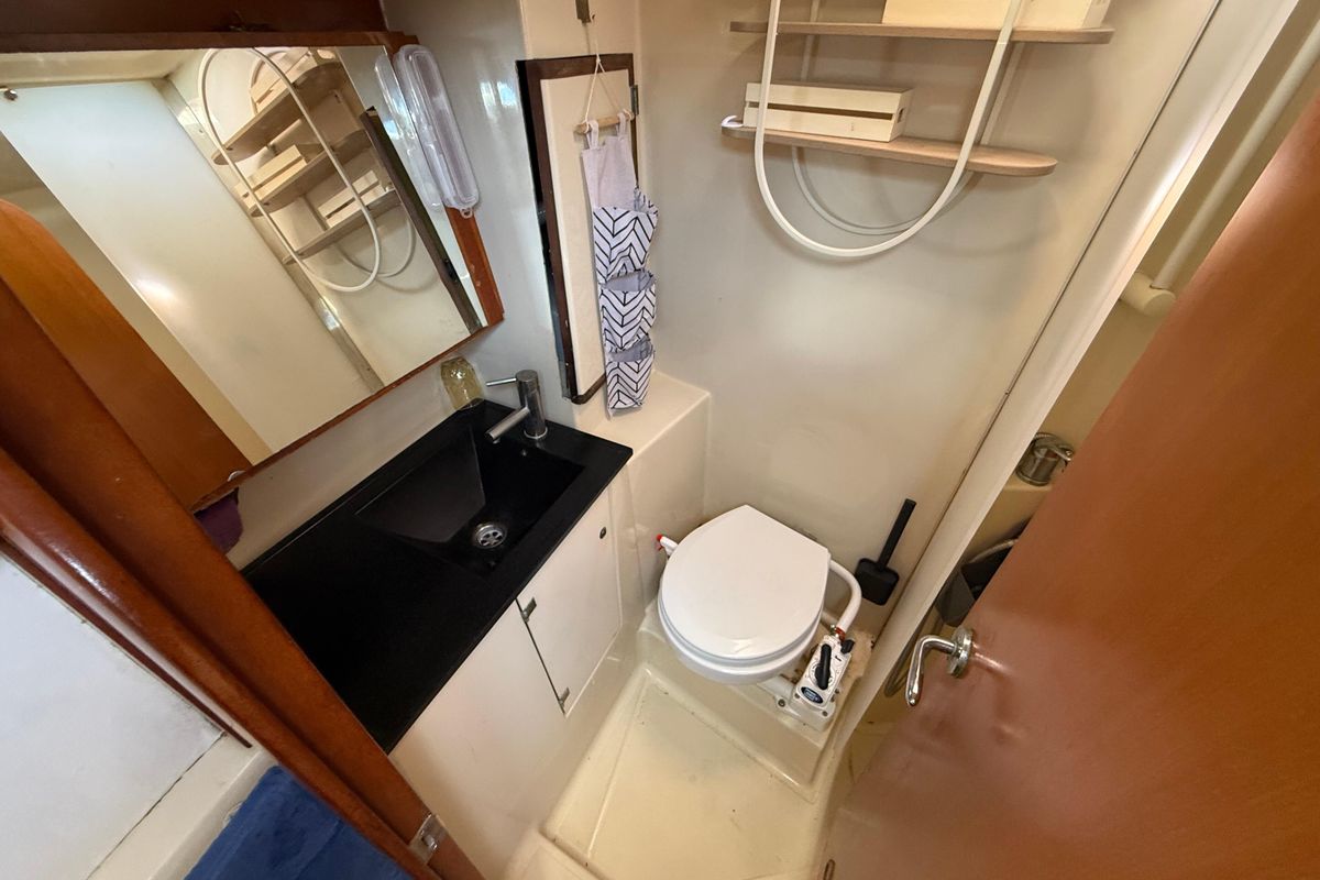 2010 Dufour 425 Grand Large