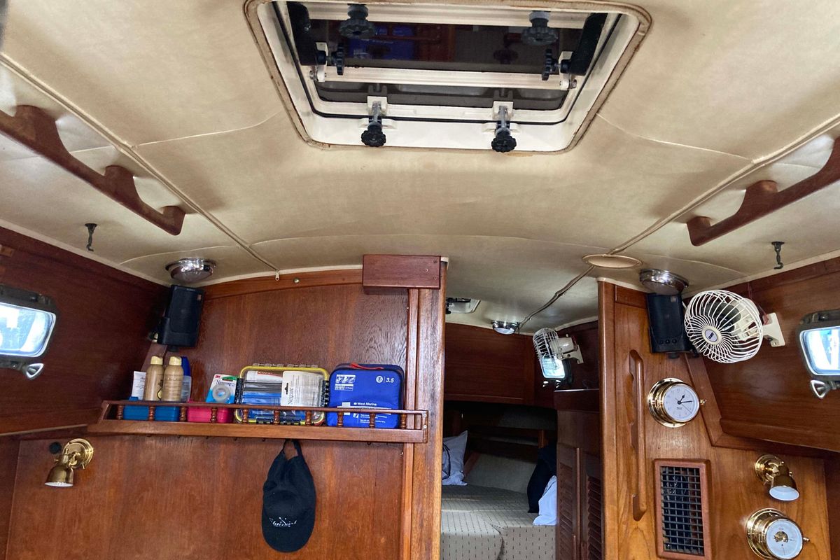 1990 Pacific Seacraft 34