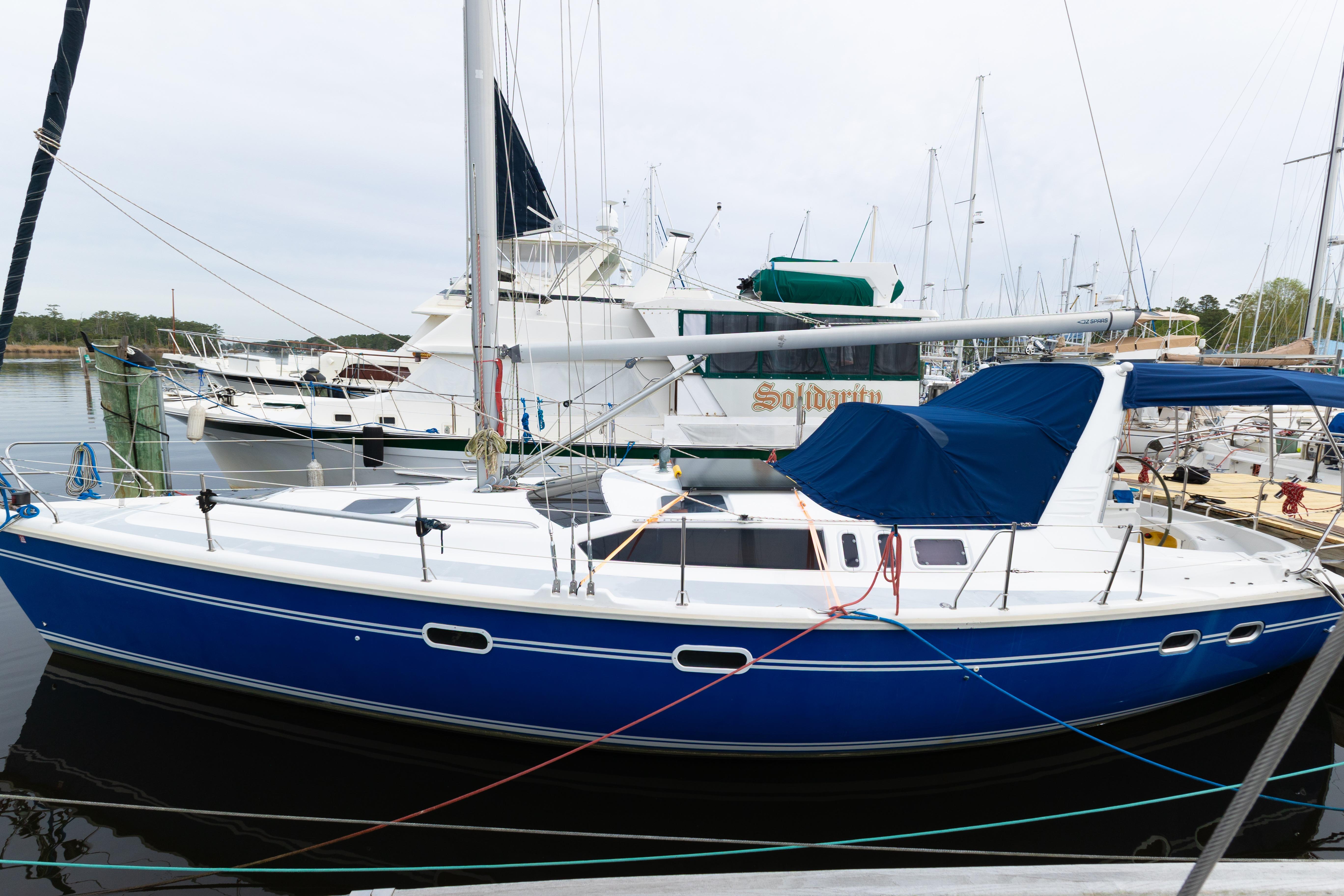 1996 Hunter 430 for sale in New Bern, North Carolina