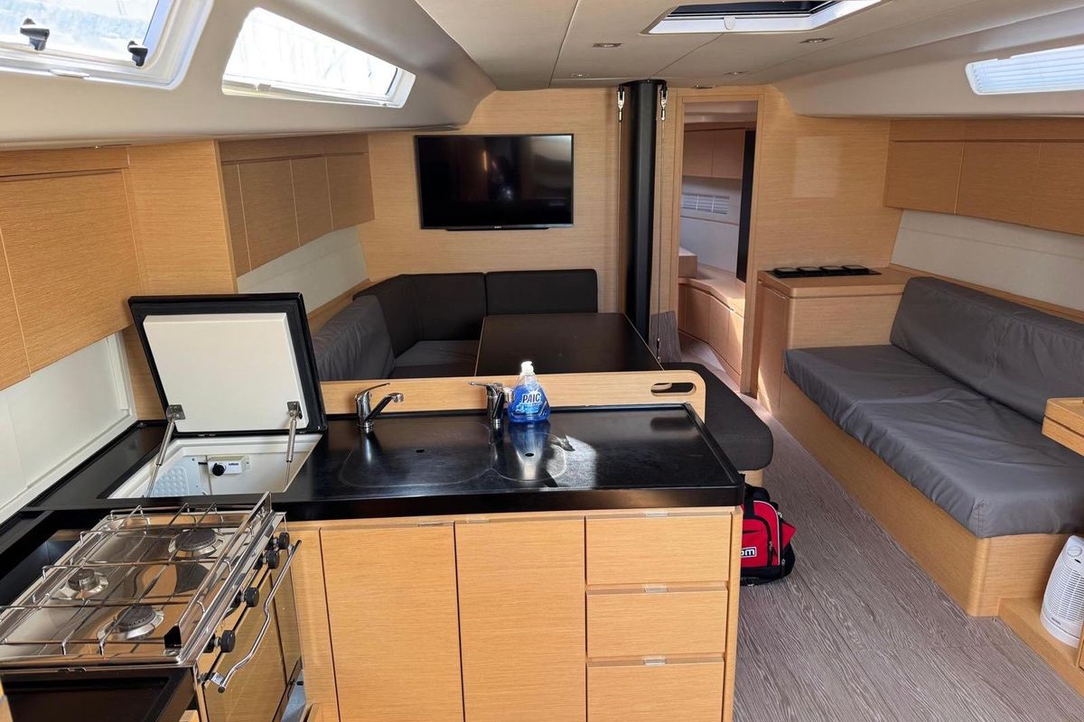 2016 Ice Yachts 52