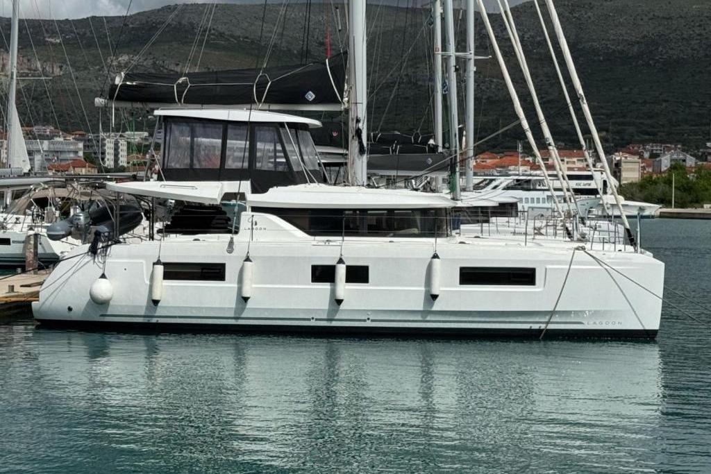 2020 Lagoon 46 for sale in Trogir, Croatia