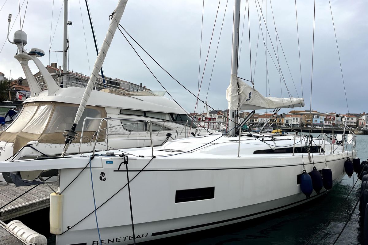 2022 Beneteau Oceanis 40.1
