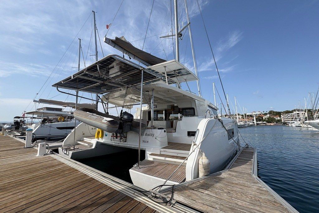 2021 Lagoon 46