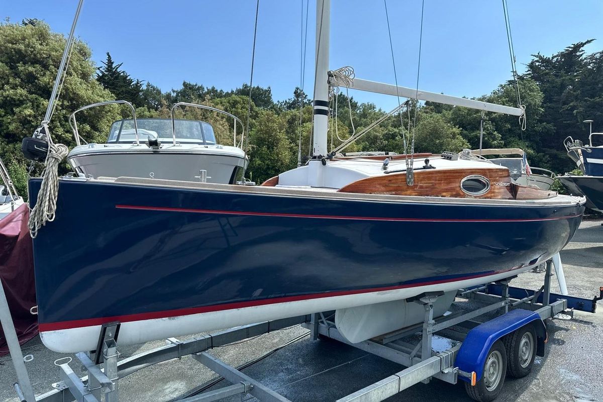 2004 AP Yachting Solenn 23