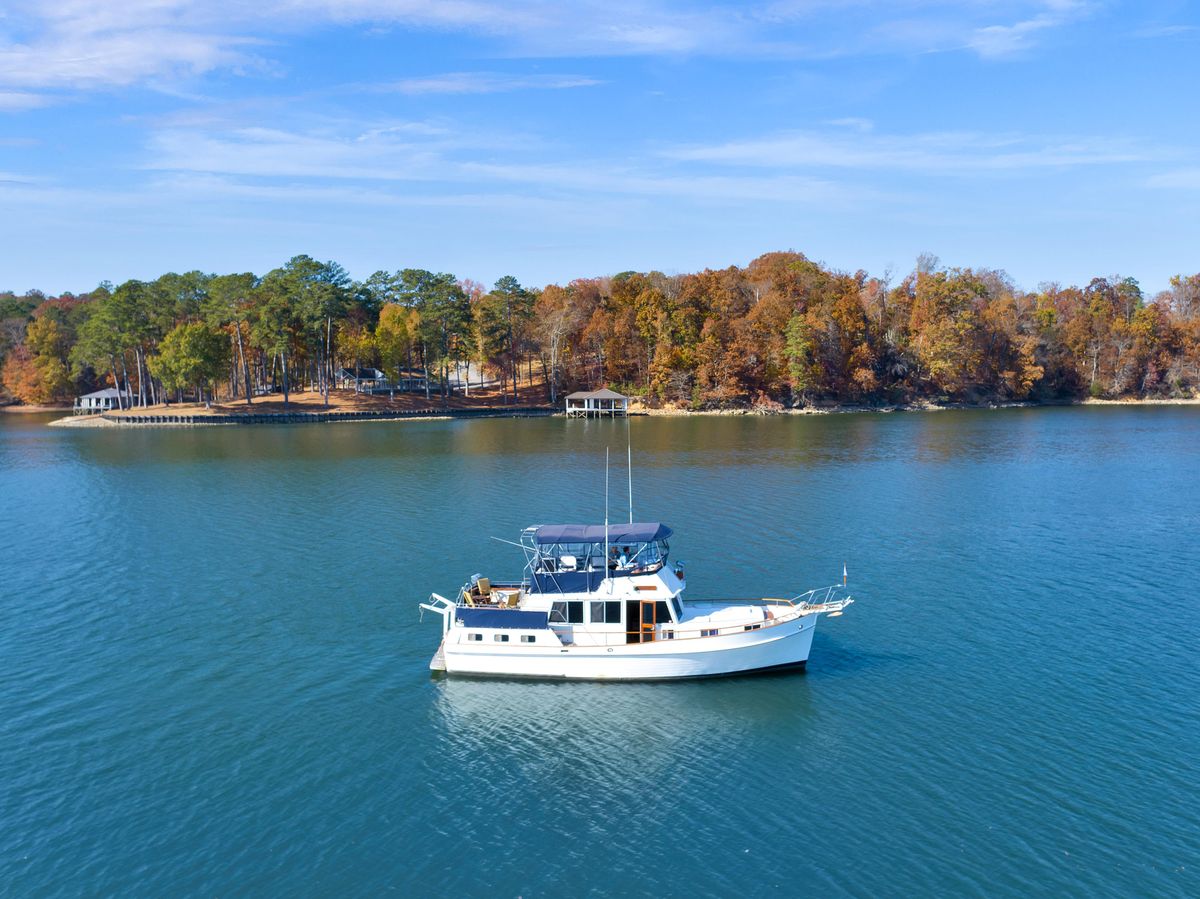 1989 Grand Banks 42 Motoryacht