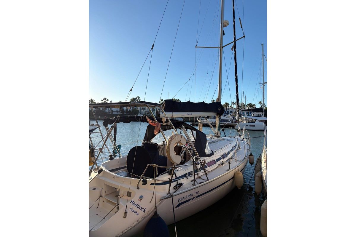 2003 Bavaria Cruiser 38